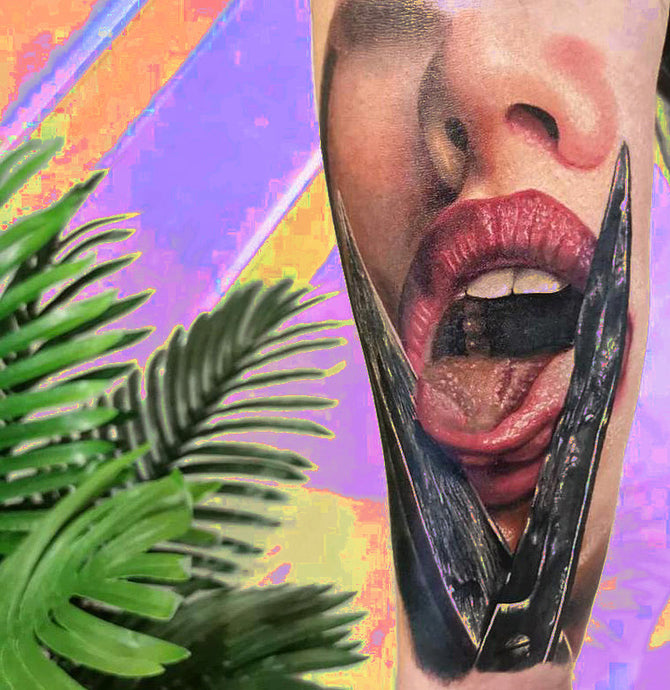 <transcy>TATTOOS</transcy>